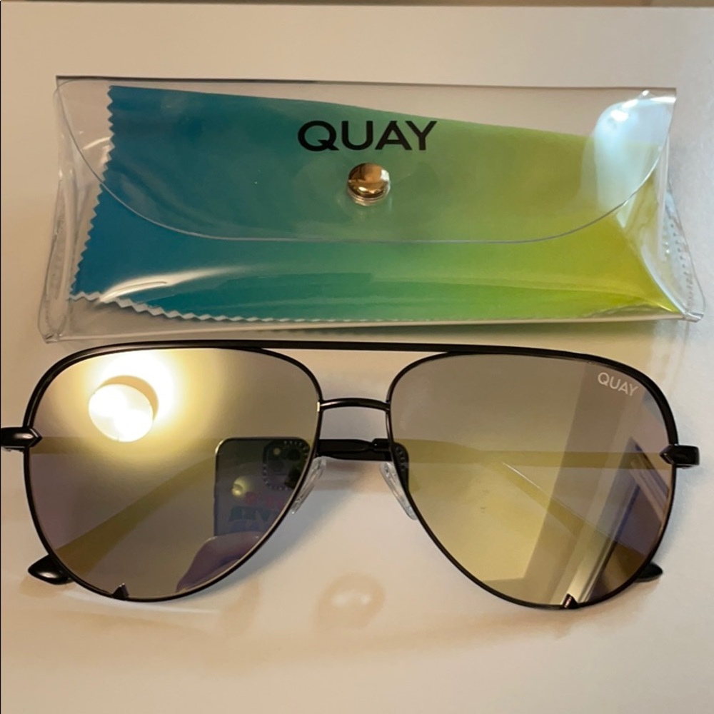 NEW Quay High Key Mini Sunnies!